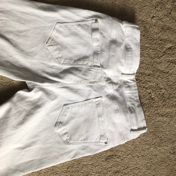 Zara White Denim jeans - Picture 6 of 7
